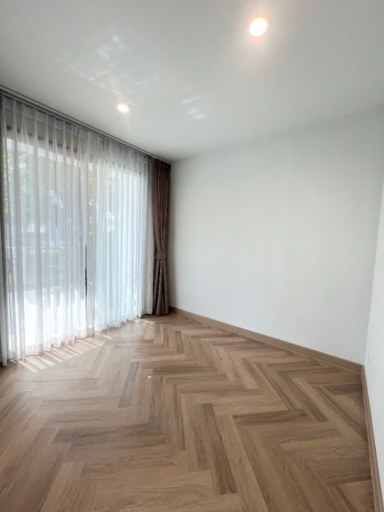 ขายบ้านบางนา แบริ่ง ลาซาล : ขาย บ้านเดี่ยว COMO Bianca (โคโม่ เบียงก้า) บางนา 50 ตร.วา 3 ห้องนอน 3 ห้องน้ำ หลังมุม สภาพใหม่มาก ใกล้เมกะบางนา