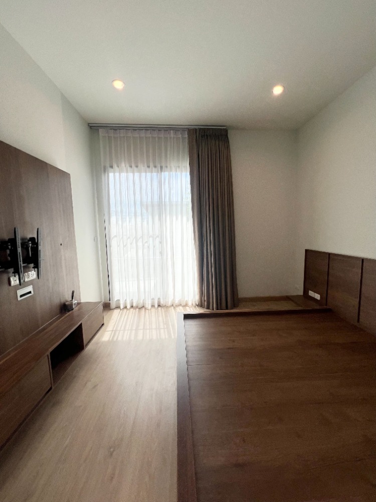 ขายบ้านบางนา แบริ่ง ลาซาล : ขาย บ้านเดี่ยว COMO Bianca (โคโม่ เบียงก้า) บางนา 50 ตร.วา 3 ห้องนอน 3 ห้องน้ำ หลังมุม สภาพใหม่มาก ใกล้เมกะบางนา