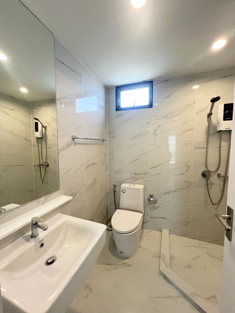 ขายบ้านบางนา แบริ่ง ลาซาล : ขาย บ้านเดี่ยว COMO Bianca (โคโม่ เบียงก้า) บางนา 50 ตร.วา 3 ห้องนอน 3 ห้องน้ำ หลังมุม สภาพใหม่มาก ใกล้เมกะบางนา