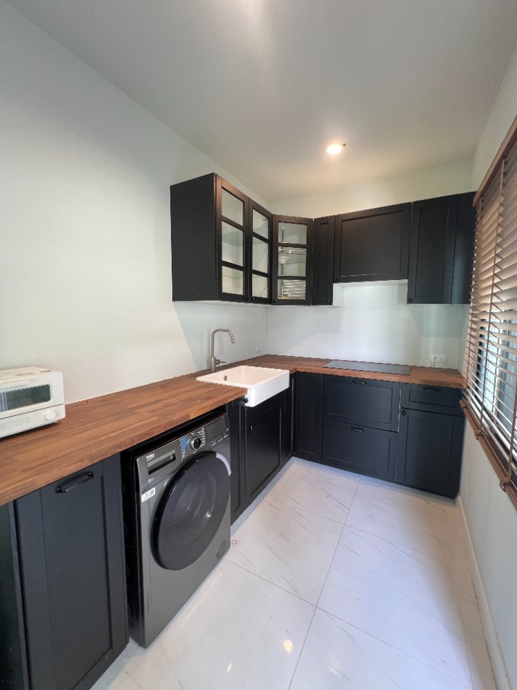 ขายบ้านบางนา แบริ่ง ลาซาล : ขาย บ้านเดี่ยว COMO Bianca (โคโม่ เบียงก้า) บางนา 50 ตร.วา 3 ห้องนอน 3 ห้องน้ำ หลังมุม สภาพใหม่มาก ใกล้เมกะบางนา