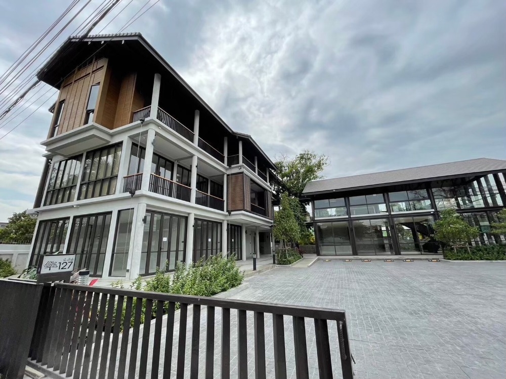 For RentRetail SpacePinklao, Charansanitwong : Rent a shophouse, Soi Chak Phra 19, Taling Chan