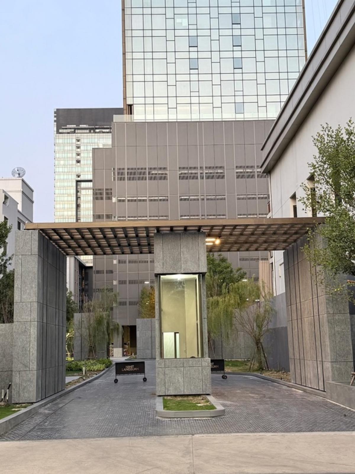 For SaleCondoWitthayu, Chidlom, Langsuan, Ploenchit : For Sale : Nimit Langsuan Special Rare unit 3 bed 3 bath high floor Green view