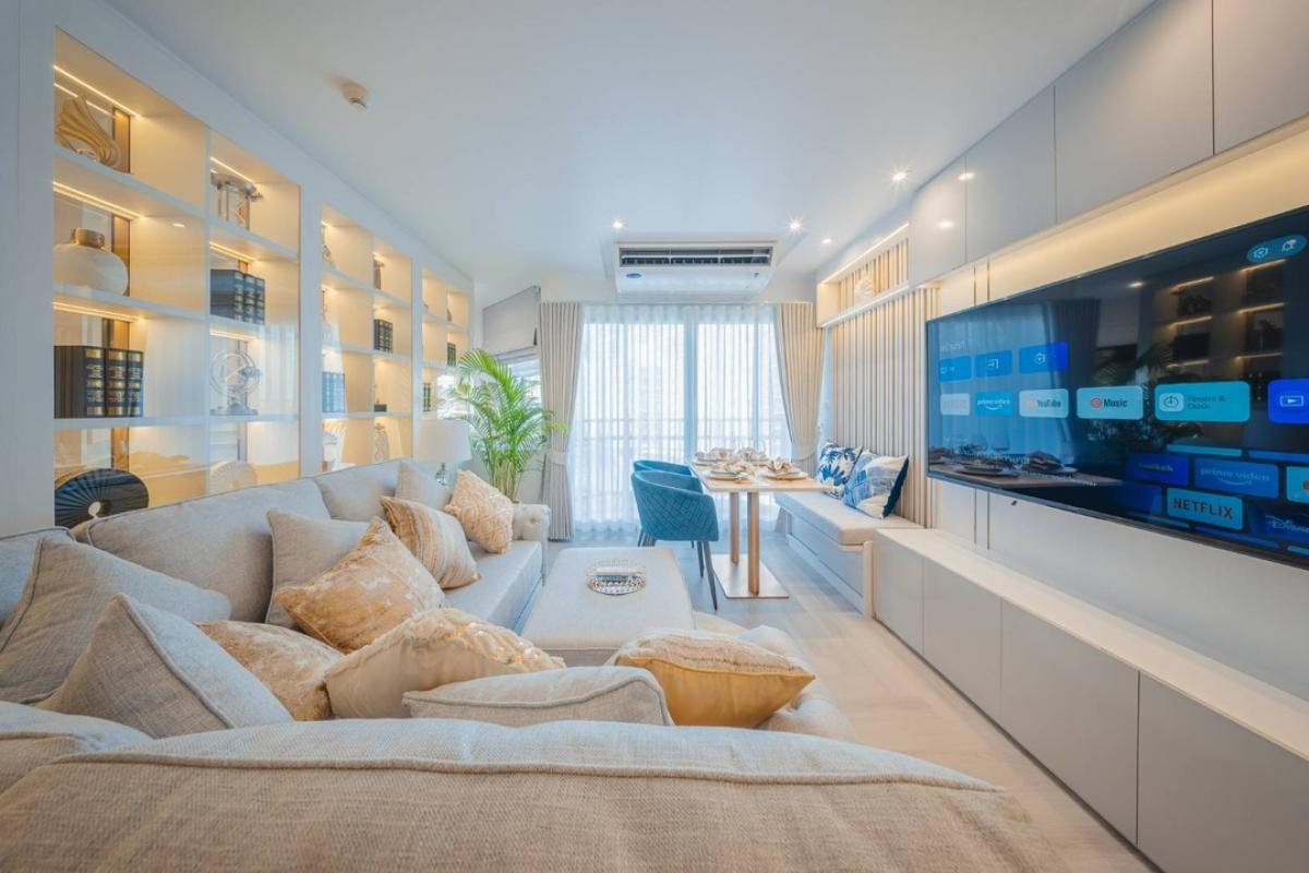 For SaleCondoSathorn, Narathiwat : There are only beautiful words everywhere 😍!! Urgent sale!! Belle Park Residence Condo, beautifully decorated, very luxurious, Building 1 (2 bedrooms, 2 bathrooms), 84 sq m, selling price only 8.95 million, condo in Huai Khwang, Rama 9 area