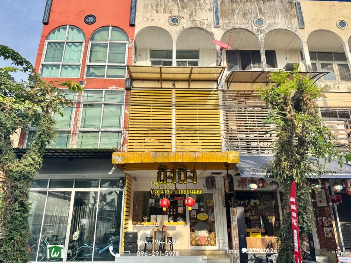 For SaleShop HouseRama9, Petchburi, RCA : Sell ​​3 -story commercial building/commercial building (selling with tenants) on Rama 9 Road, new cut, Soi 49 *Soi the same as the top duck shop
