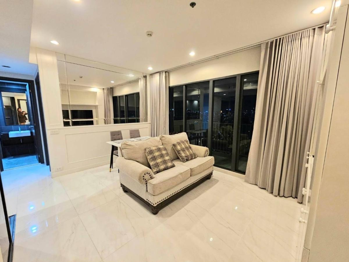 For SaleCondoSukhumvit, Asoke, Thonglor : C Ekkamai / Beautiful room, high floor, open view, best real price in the market in the heart of Ekkamai / 3 bedrooms, 3 bathrooms, 100 sq m. Call 0937890899