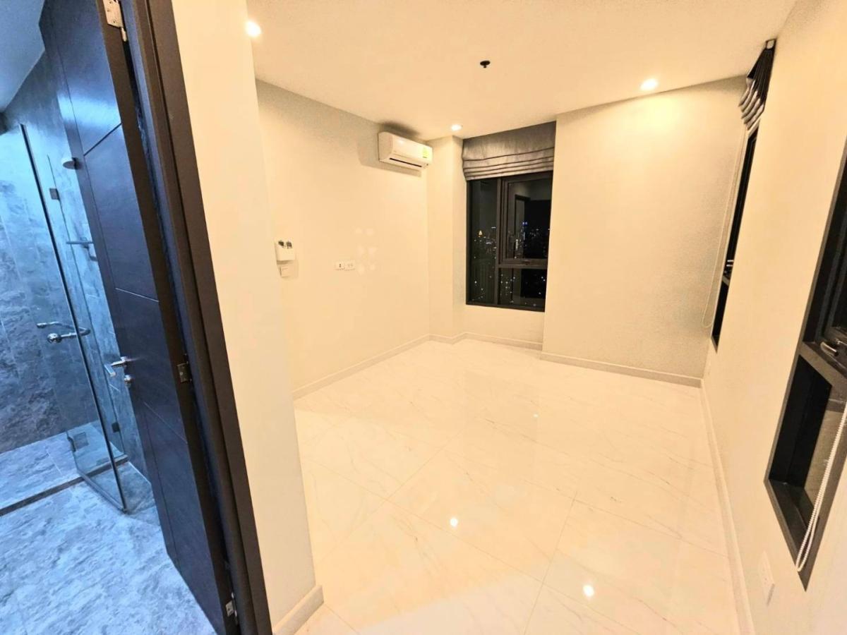For SaleCondoSukhumvit, Asoke, Thonglor : C Ekkamai / Beautiful room, high floor, open view, best real price in the market in the heart of Ekkamai / 3 bedrooms, 3 bathrooms, 100 sq m. Call 0937890899