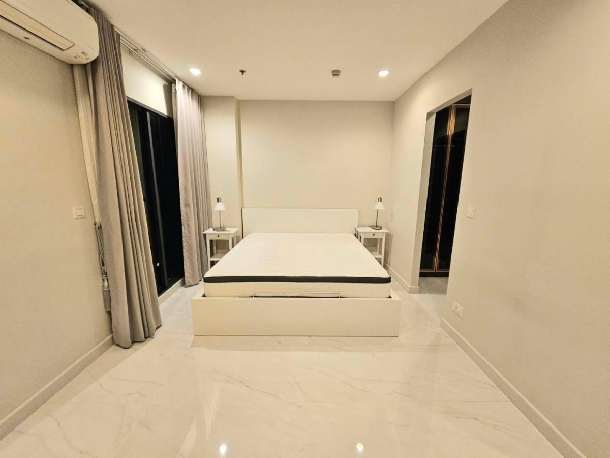 For SaleCondoSukhumvit, Asoke, Thonglor : C Ekkamai / Beautiful room, high floor, open view, best real price in the market in the heart of Ekkamai / 3 bedrooms, 3 bathrooms, 100 sq m. Call 0937890899