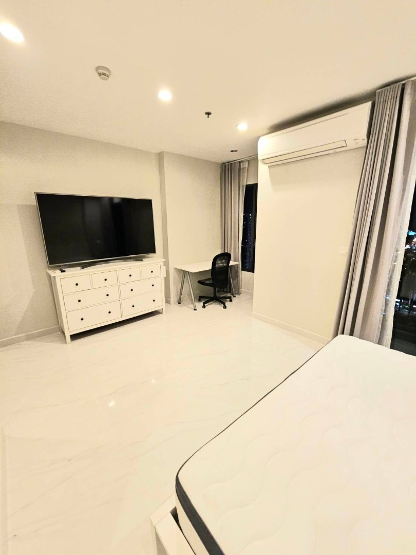 For SaleCondoSukhumvit, Asoke, Thonglor : C Ekkamai / Beautiful room, high floor, open view, best real price in the market in the heart of Ekkamai / 3 bedrooms, 3 bathrooms, 100 sq m. Call 0937890899