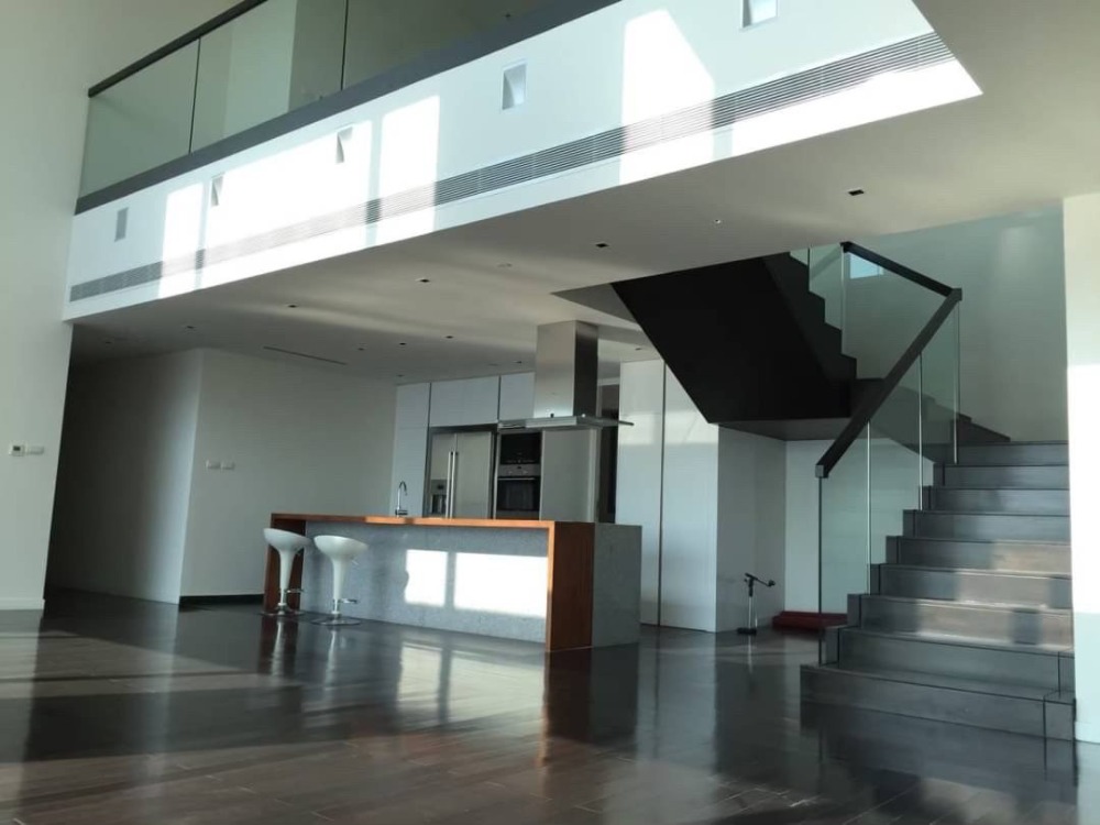 For SaleCondoRama3 (Riverside),Satupadit : Duplex 50&51 Fl.  The PANO Riverfront Rama 3