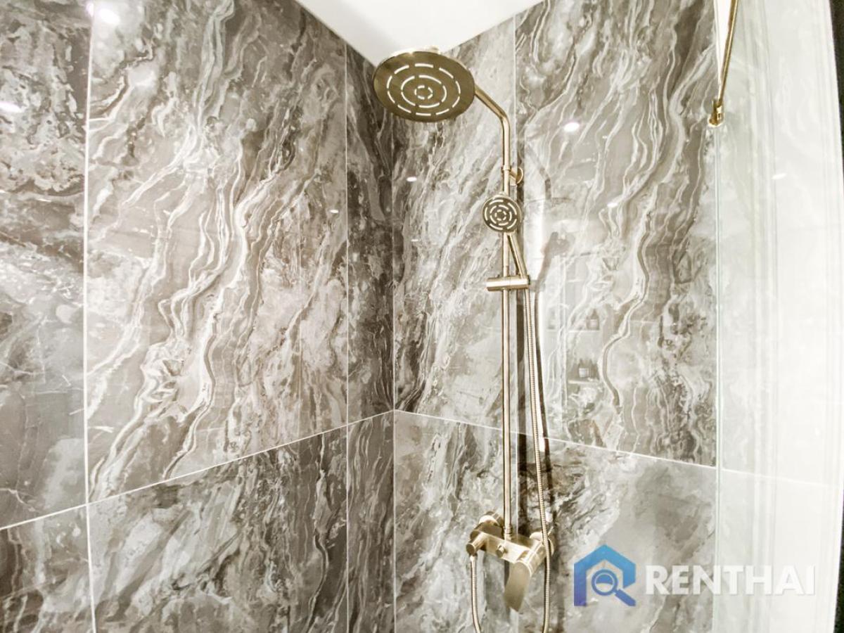 ขายคอนโดภูเก็ต : สำหรับ ขาย คอนโด 2 ห้องนอน ที่ Hennessy Residence