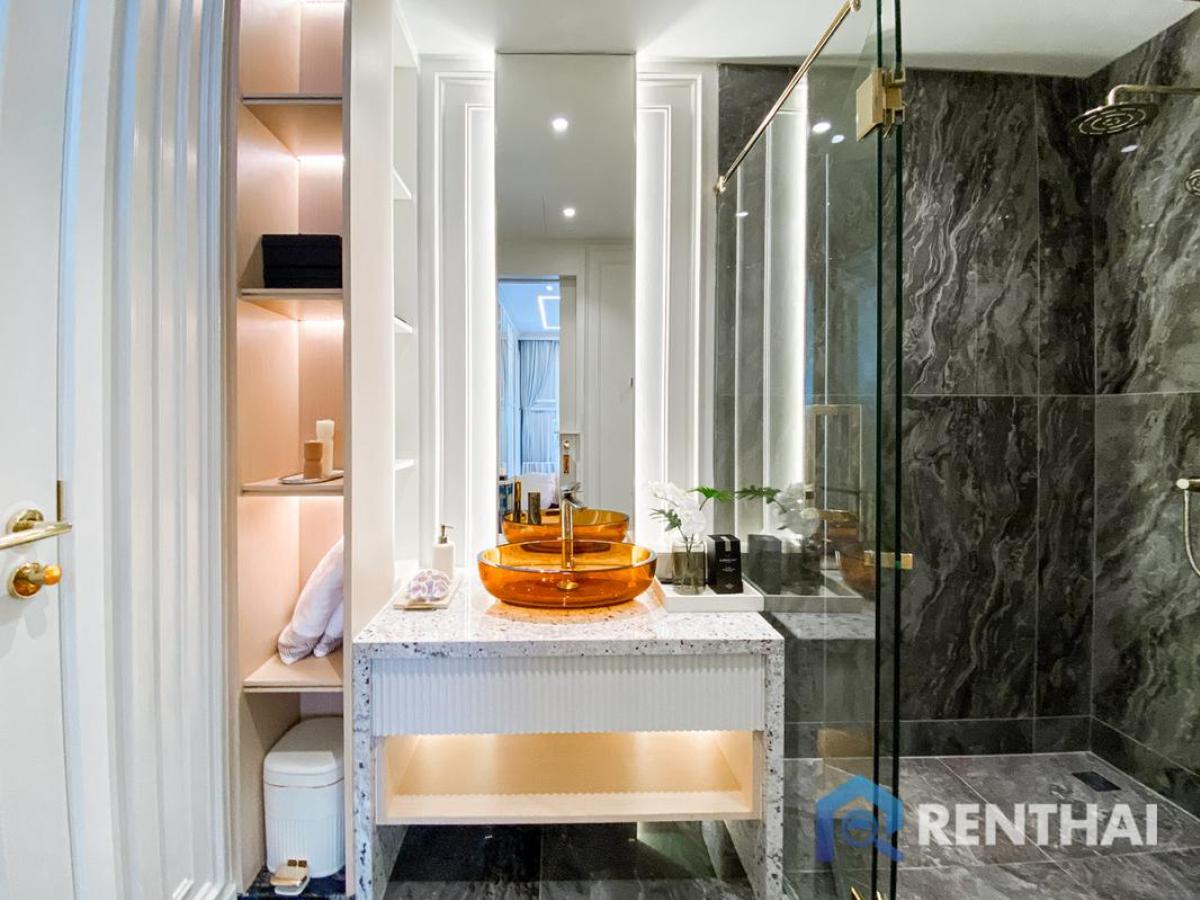 ขายคอนโดภูเก็ต : สำหรับ ขาย คอนโด 2 ห้องนอน ที่ Hennessy Residence