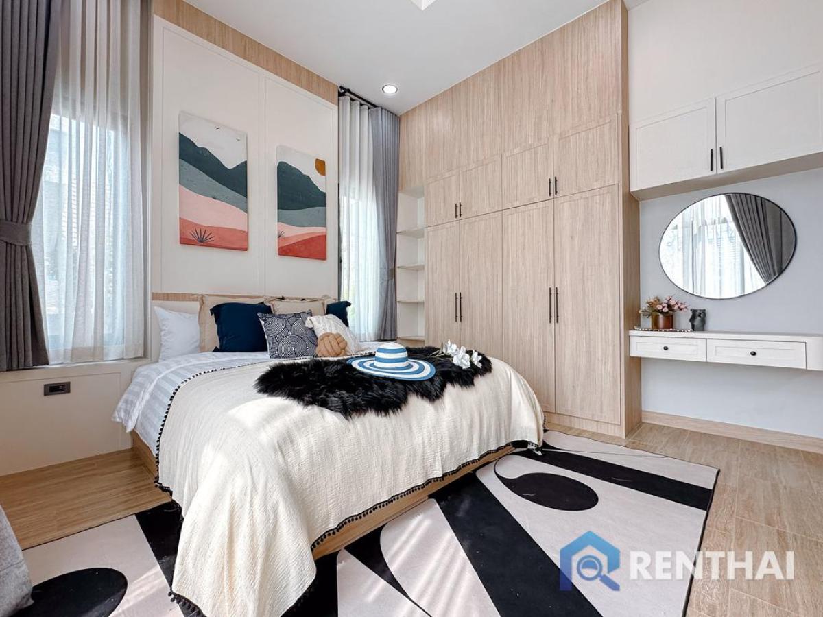 For SaleHousePattaya, Bangsaen, Chonburi : Stunning 3-Bedroom Pattaya Home