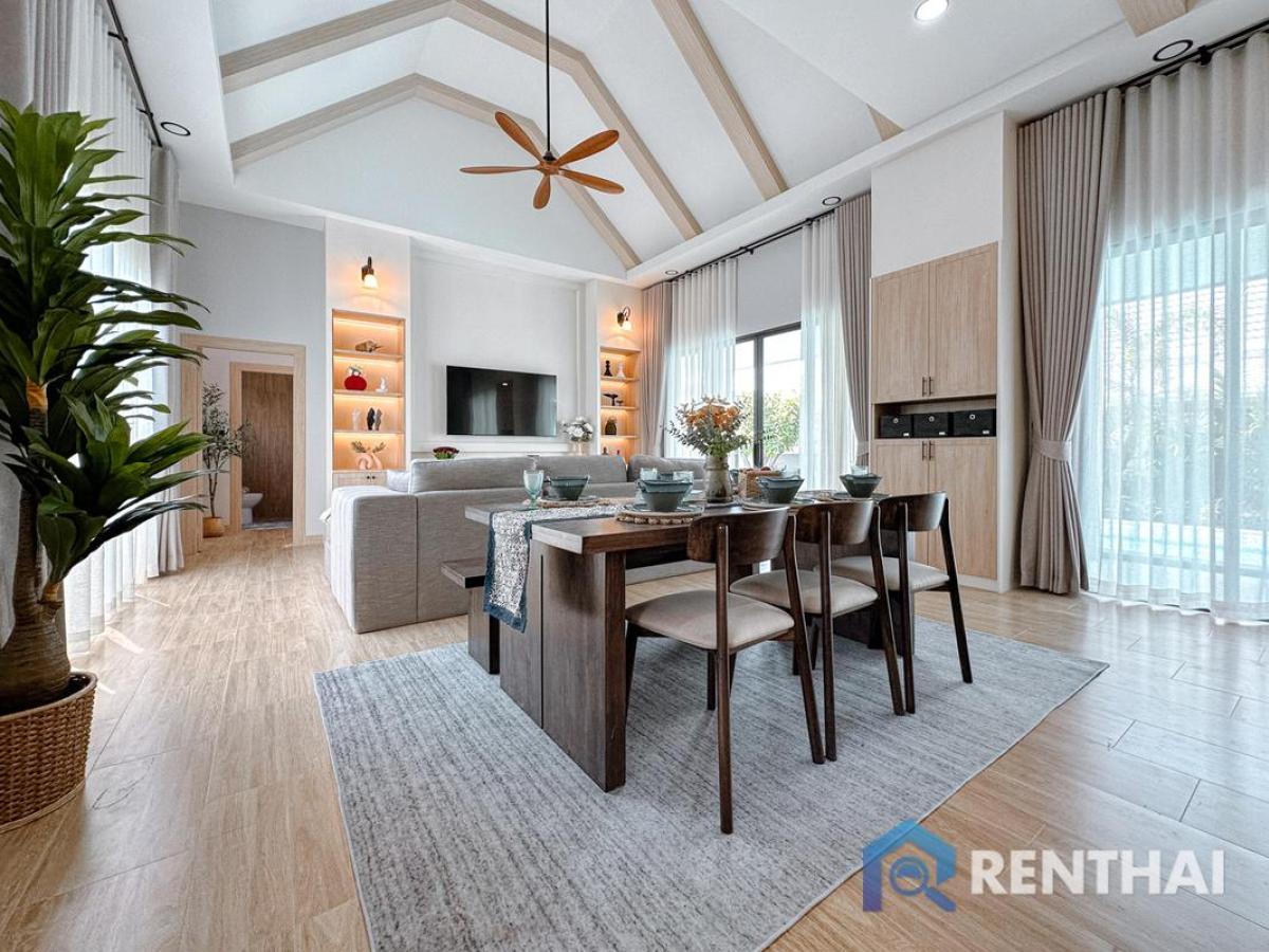 For SaleHousePattaya, Bangsaen, Chonburi : Stunning 3-Bedroom Pattaya Home