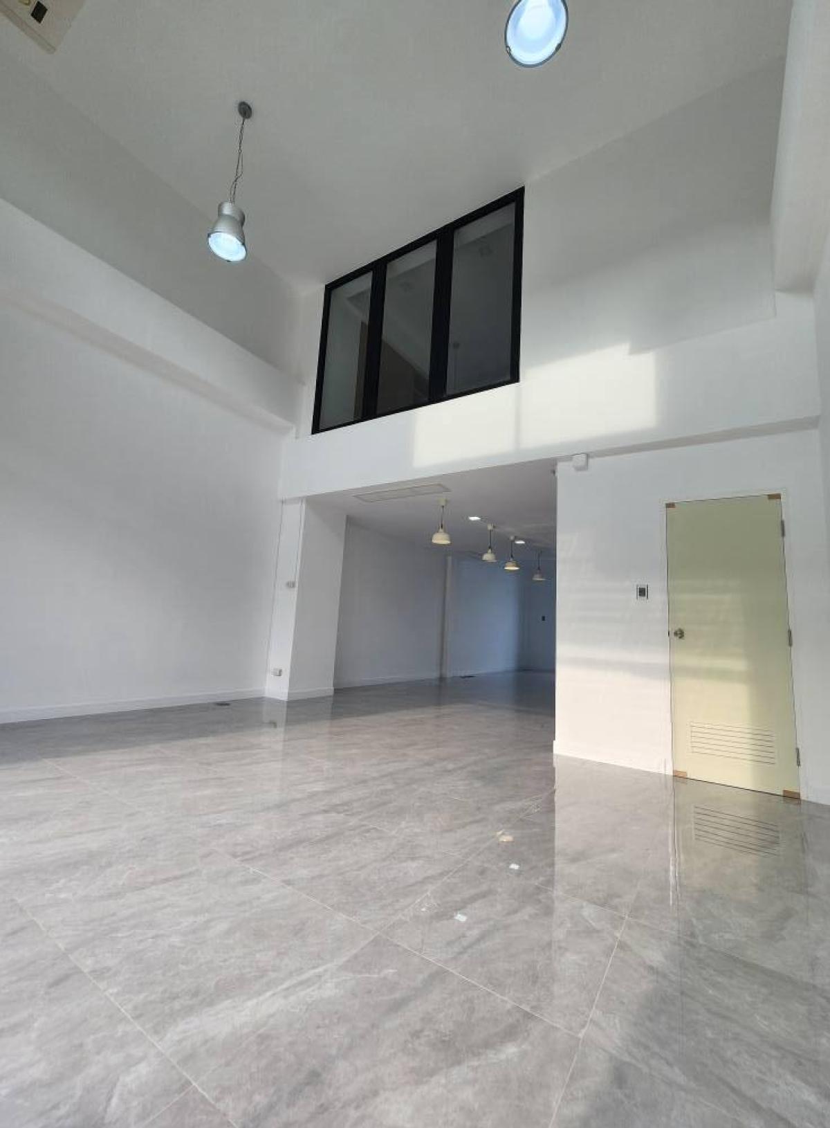 ให้เช่าอาคารพาณิชย์พัฒนาการ ศรีนครินทร์ : 03/04/2026, ให้เช่าทาวน์โฮมใหญ่ H-Cape Biz Sector อ่อนนุช 295 ตรม. 
ทำเลดี พร้อมพื้นที่กว้าง 31.3 ตร.ว. เช่าเพียง 75,000 บาท/เดือน 0642748883