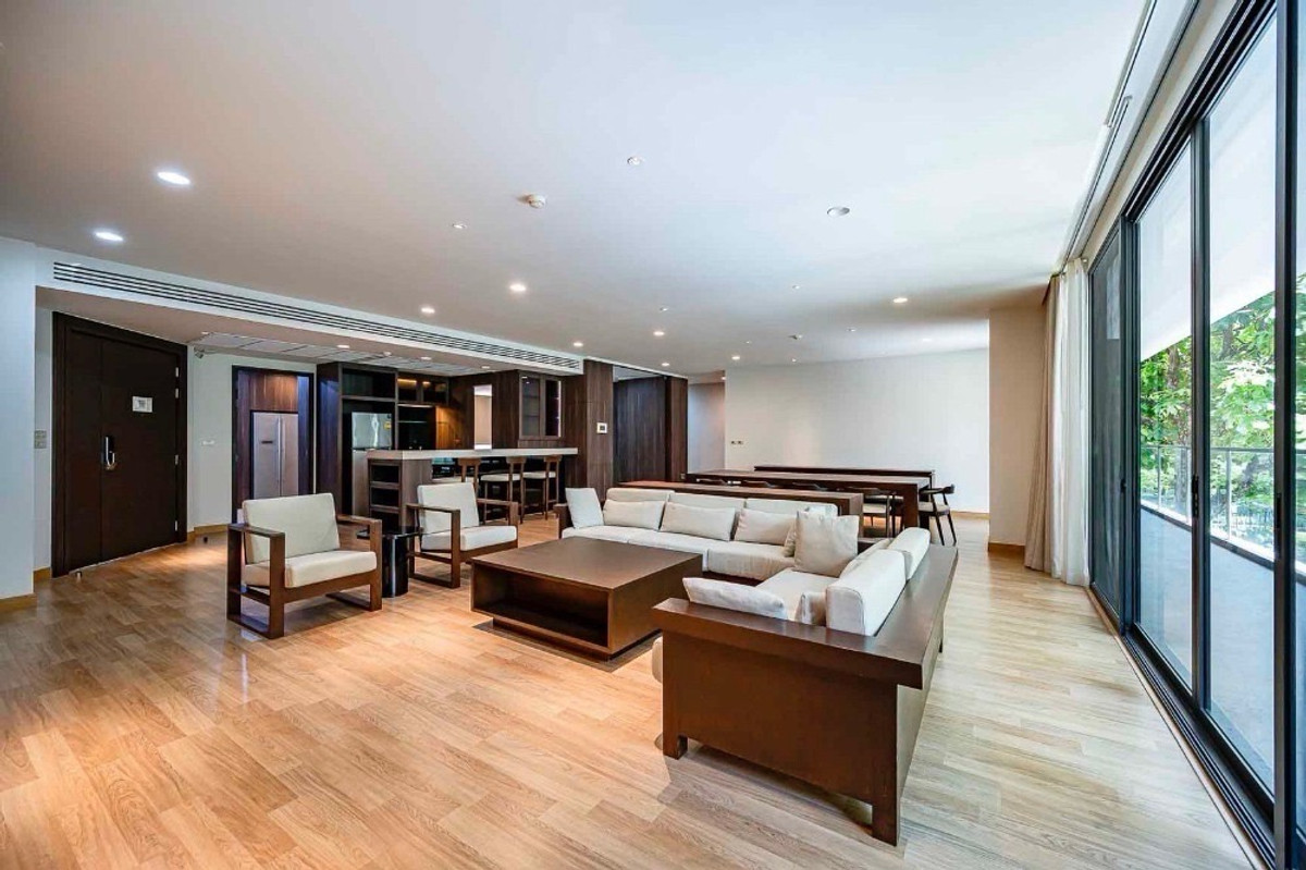 ขายคอนโดอ่อนนุช อุดมสุข : ขายคอนโด Park court Sukhumvit 77 ขนาด 285 Sq.m 3 bed 4 bath เพียง 44 MB เท่านั้น!! ติดต่อ 086-795-9997 (จิมมี่)