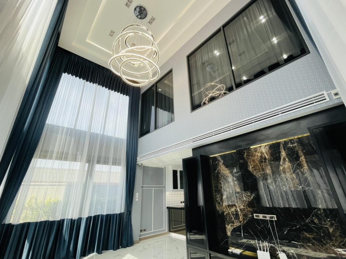 For SaleHousePattaya, Bangsaen, Chonburi : Machaner Van, Pattaya, Madcha Nirvana, new house, Built in+Solar Cell, nearly 2 million, more beautiful than angels.