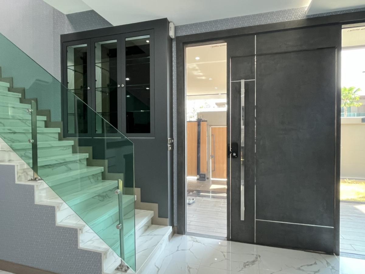 For SaleHousePattaya, Bangsaen, Chonburi : Machaner Van, Pattaya, Madcha Nirvana, new house, Built in+Solar Cell, nearly 2 million, more beautiful than angels.