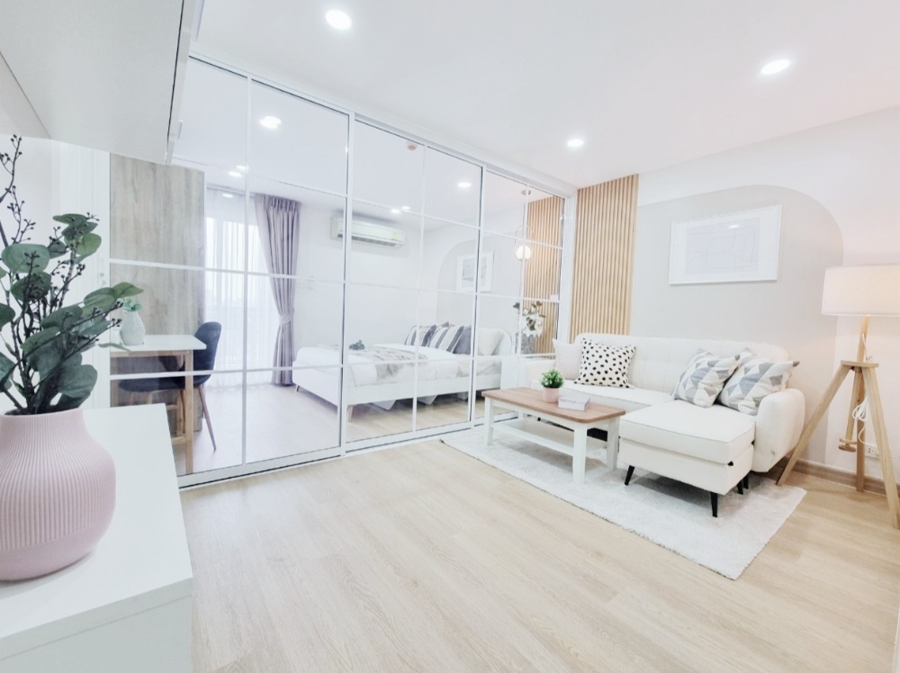 For SaleCondoBang Sue, Wong Sawang, Tao Pun : Condo near me, Prachachuen area, the hottest location, the most popular project, installment starts at only 6,xxx baht/month, salary 15,000 baht, can easily get a loan.