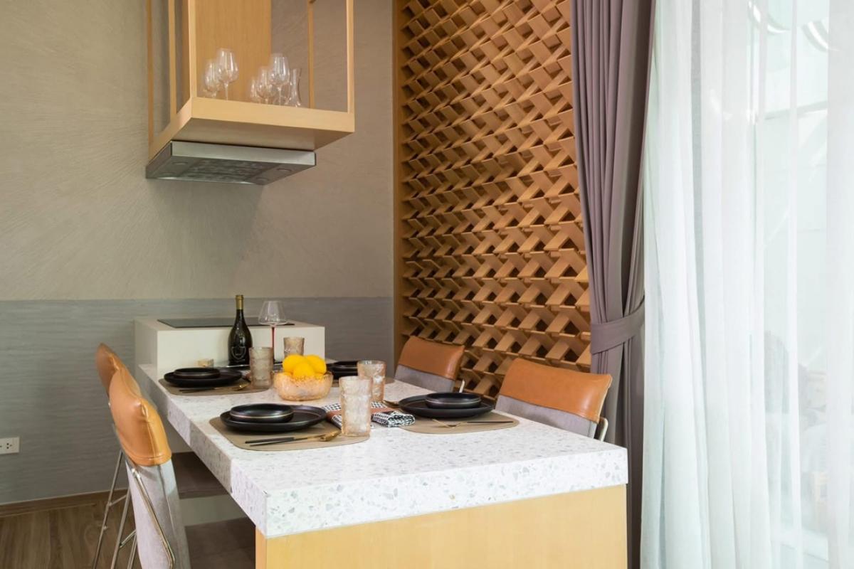 ให้เช่าบ้านลาดกระบัง สุวรรณภูมิ : 📢👇 Pool villa, 3-story at Altitude Forest Onnut-Latkrabang, nice modern decoration or able to rent as unfurnished