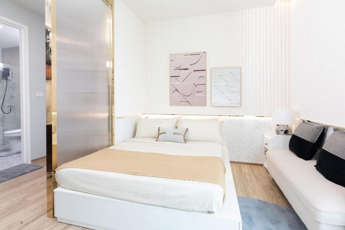 ให้เช่าบ้านลาดกระบัง สุวรรณภูมิ : 📢👇 Pool villa, 3-story at Altitude Forest Onnut-Latkrabang, nice modern decoration or able to rent as unfurnished