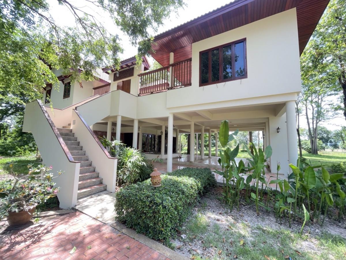 For SaleHouseNakhon Nayok : For sale: 15 rai garden house, Ban Na, Nakhon Nayok. Choose a garden house that provides privacy and a peaceful atmosphere for your beloved family.