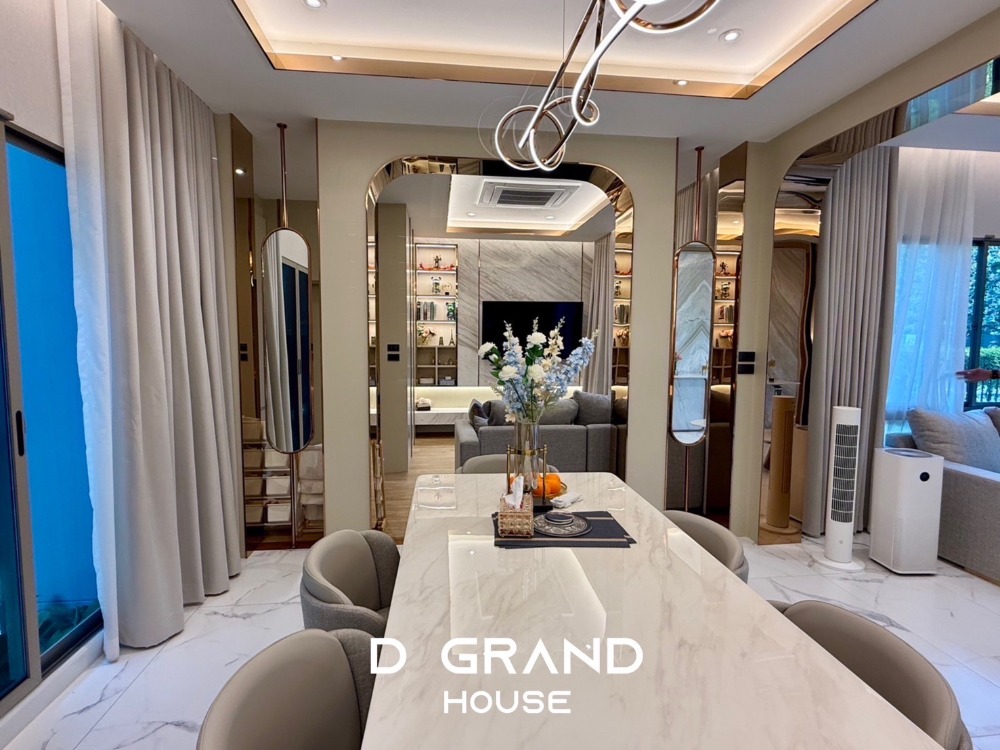 For SaleHouseSeri Thai, Ramkhamhaeng Nida : For sale: Luxury house, beautifully decorated, ready to move in! Bangkok Boulevard Signature Lat Phrao–Seri Thai