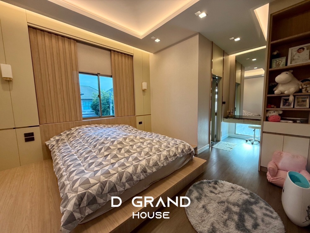 For SaleHouseSeri Thai, Ramkhamhaeng Nida : For sale: Luxury house, beautifully decorated, ready to move in! Bangkok Boulevard Signature Lat Phrao–Seri Thai