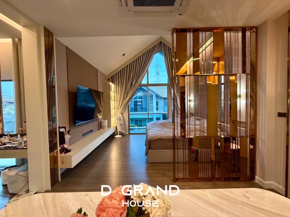 For SaleHouseSeri Thai, Ramkhamhaeng Nida : For sale: Luxury house, beautifully decorated, ready to move in! Bangkok Boulevard Signature Lat Phrao–Seri Thai