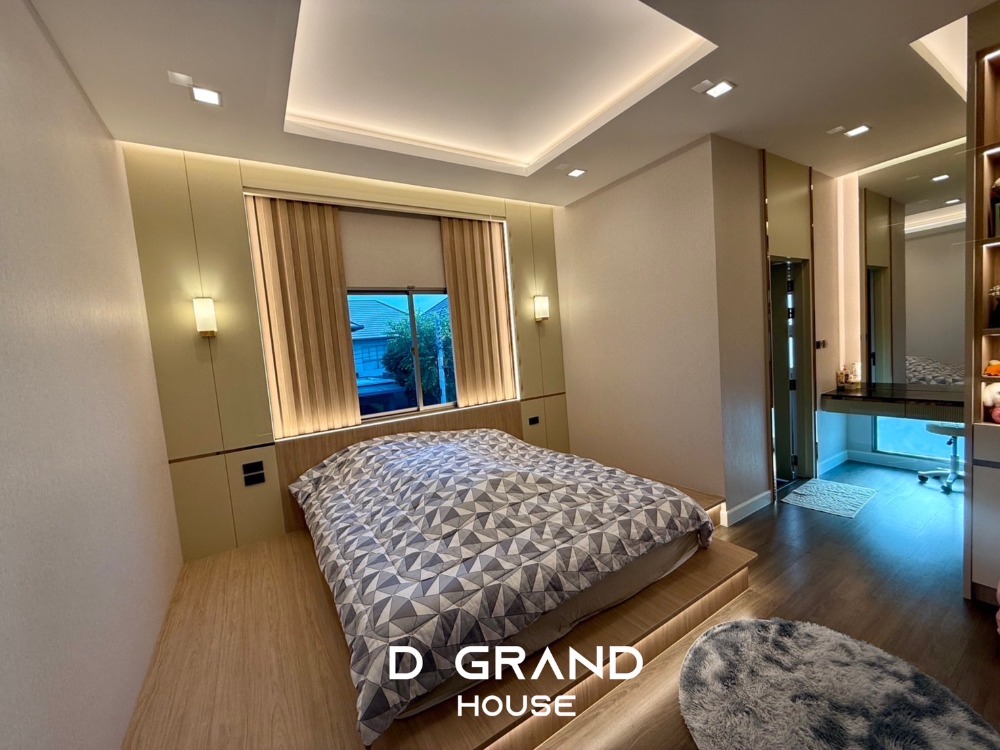 For SaleHouseSeri Thai, Ramkhamhaeng Nida : For sale: Luxury house, beautifully decorated, ready to move in! Bangkok Boulevard Signature Lat Phrao–Seri Thai