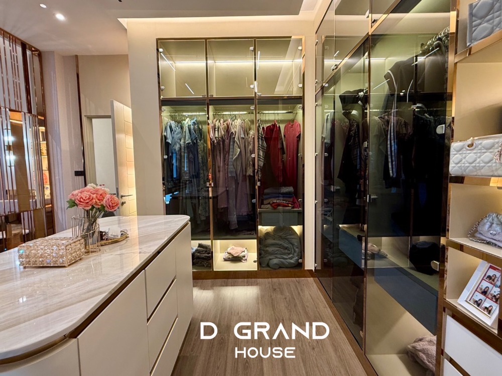 For SaleHouseSeri Thai, Ramkhamhaeng Nida : For sale: Luxury house, beautifully decorated, ready to move in! Bangkok Boulevard Signature Lat Phrao–Seri Thai