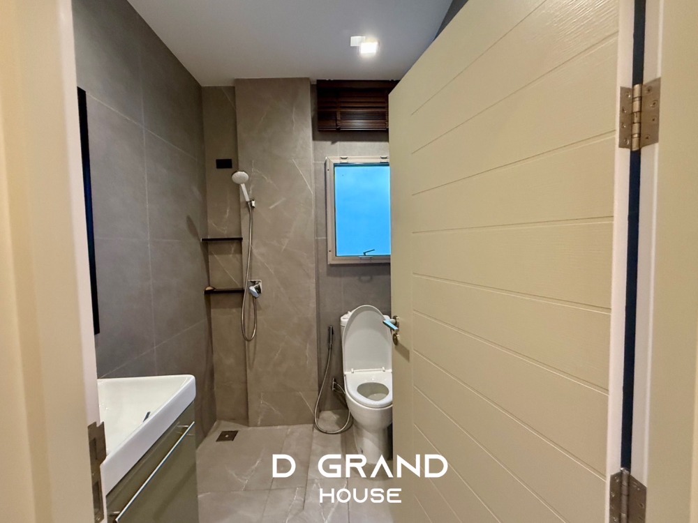 For SaleHouseSeri Thai, Ramkhamhaeng Nida : For sale: Luxury house, beautifully decorated, ready to move in! Bangkok Boulevard Signature Lat Phrao–Seri Thai