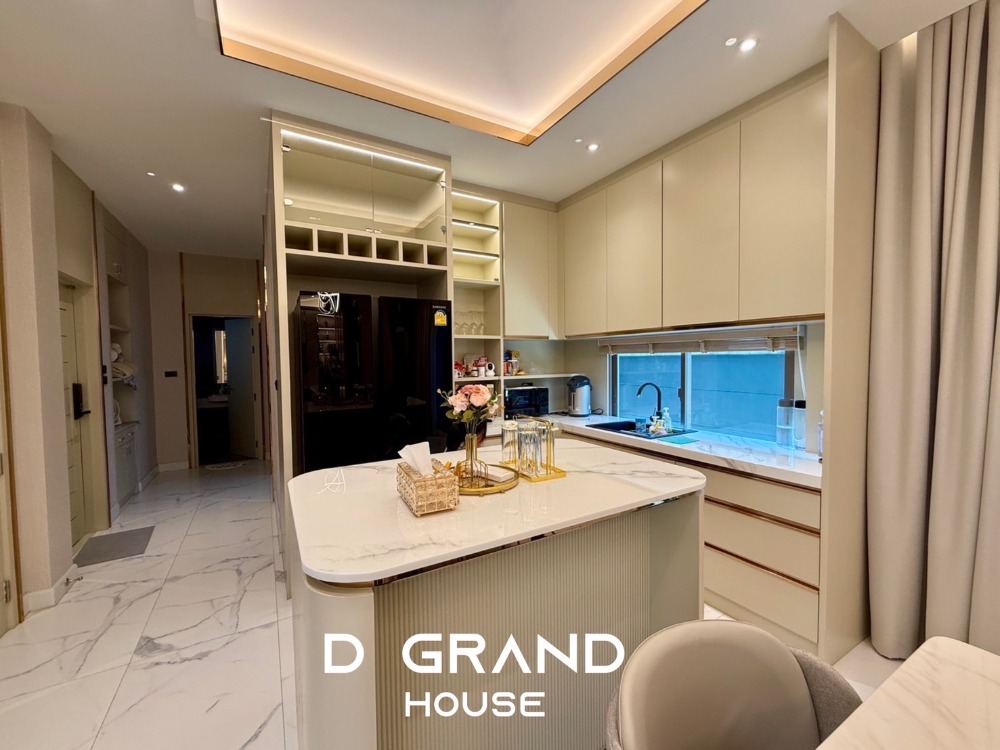 For SaleHouseSeri Thai, Ramkhamhaeng Nida : For sale: Luxury house, beautifully decorated, ready to move in! Bangkok Boulevard Signature Lat Phrao–Seri Thai