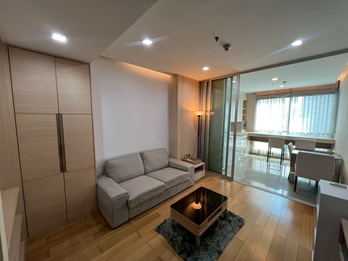 ให้เช่าคอนโดพระราม 9 เพชรบุรีตัดใหม่ RCA : The Address Asoke : ดิ แอดเดรส อโศก 1ห้องนอน 1ห้องน้ำ (พร้อมอยู่)