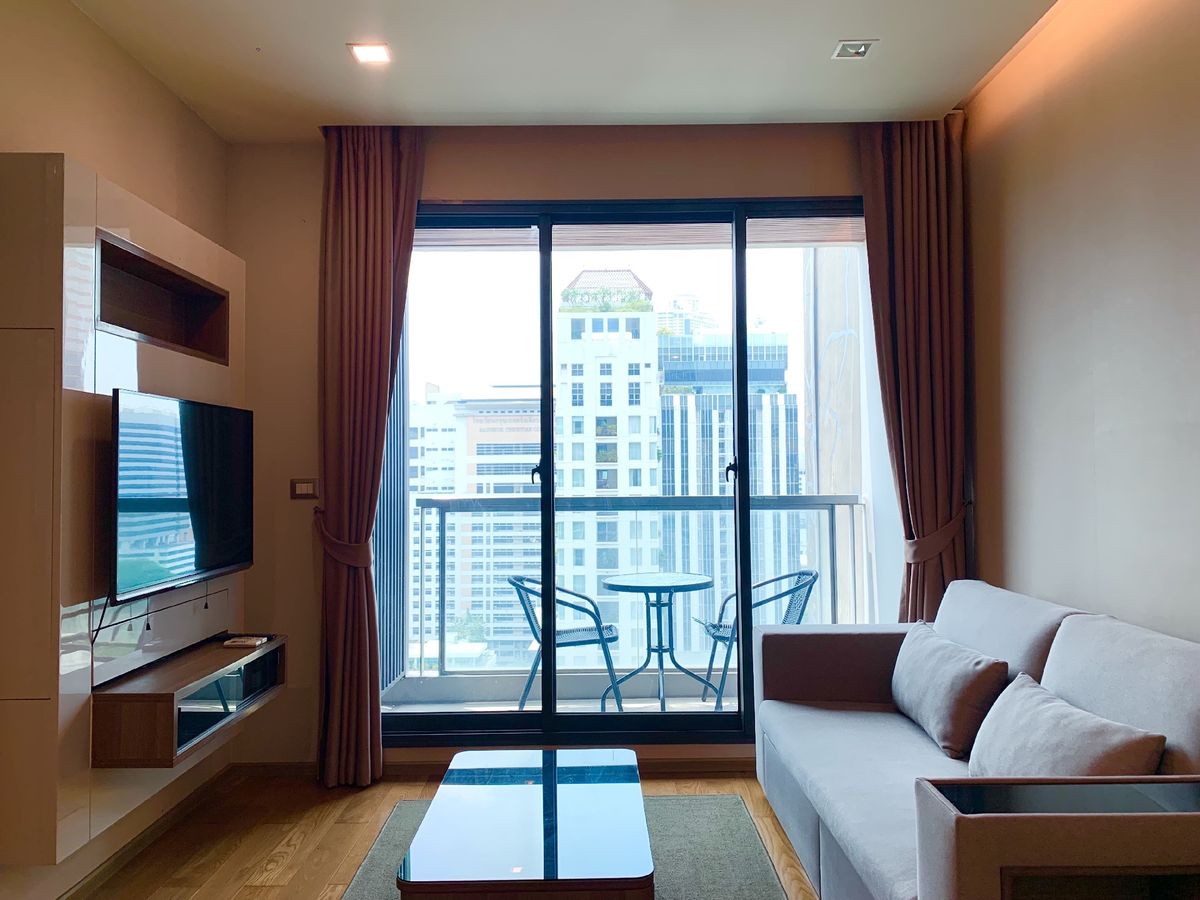 ให้เช่าคอนโดสาทร นราธิวาส : ให้เช่า! ห้องสวย The Address Sathorn 1 นอน 47 ตรม ใกล้รถไฟฟ้า BTS เซนต์หลุยส์ (สาทร 12)