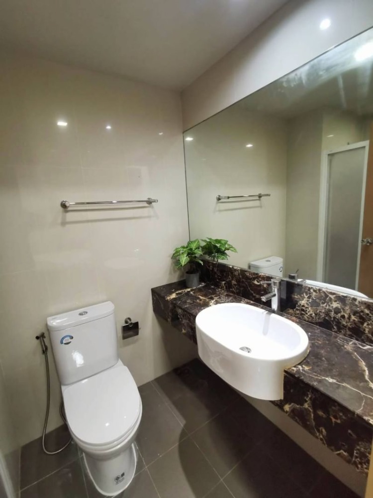 For RentCondoSukhumvit, Asoke, Thonglor : !! Beautiful room for rent, condo Le Cote Sukhumvit 14, near MRT Sukhumvit