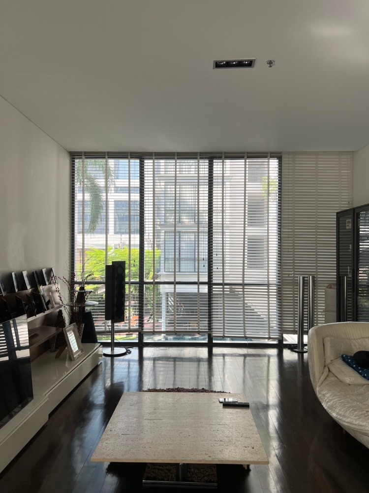 ขายคอนโดสุขุมวิท อโศก ทองหล่อ : Foreigner Quota ขาย 2 ห้องนอน ขนาดใหญ่ 100 กว่าตรม ใจกลางอโศก ใกล้ BTS ที่ Domus 16 #MN25010012