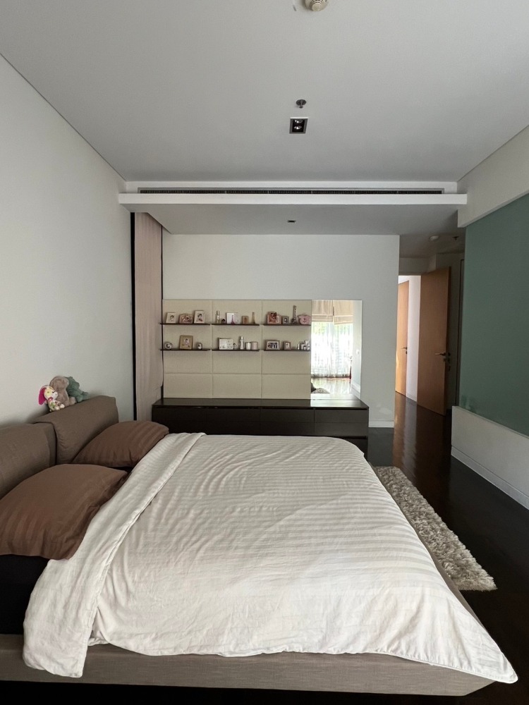 ขายคอนโดสุขุมวิท อโศก ทองหล่อ : Foreigner Quota ขาย 2 ห้องนอน ขนาดใหญ่ 100 กว่าตรม ใจกลางอโศก ใกล้ BTS ที่ Domus 16 #MN25010012