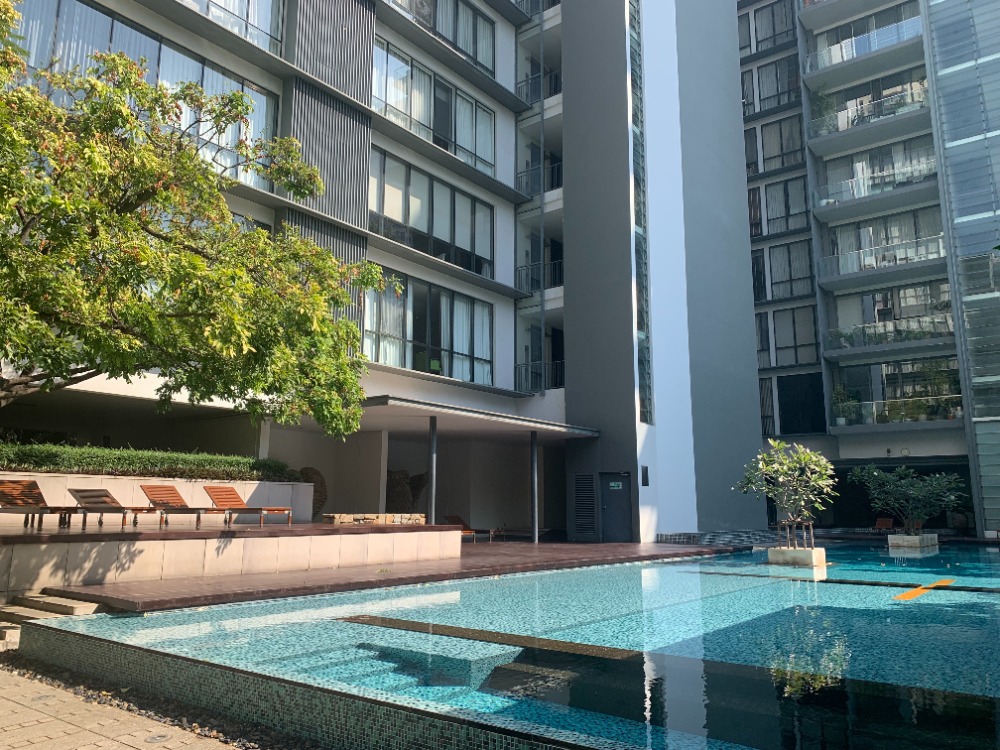 ขายคอนโดสุขุมวิท อโศก ทองหล่อ : Foreigner Quota ขาย 2 ห้องนอน ขนาดใหญ่ 100 กว่าตรม ใจกลางอโศก ใกล้ BTS ที่ Domus 16 #MN25010012