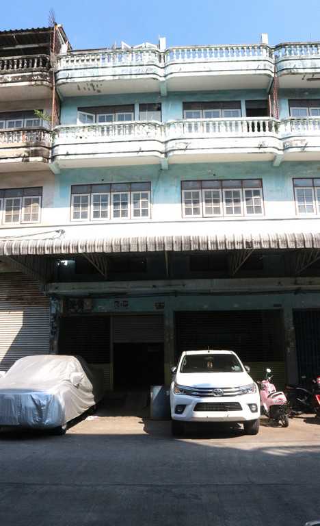 For SaleShop HouseRama 2, Bang Khun Thian : Commercial building for sale, 3.5-storey shophouse, 2 units, Soi Thian Thale 26 (Ruea Phra Ruang), Bang Khun Thian-Chaitalay Road