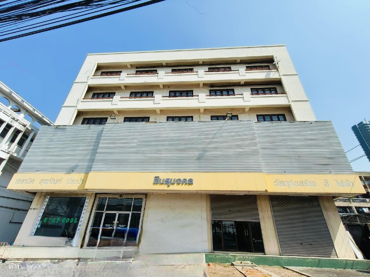 For RentOfficeSamut Prakan,Samrong : Office for rent, located on Theparak Road, Samut Prakan, near the Thipwan BTS station, can operate a business immediately. 081-440-5994 ☎️ Make an appointment to view the place.