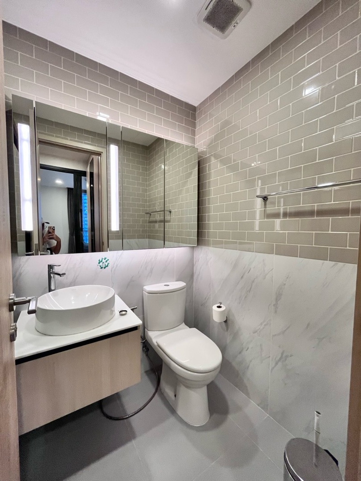 For RentCondoRatchathewi,Phayathai : 📍XTPHAYATAI 1 Broken 1, never have a residence ** large room, special price, have many rooms available 📍