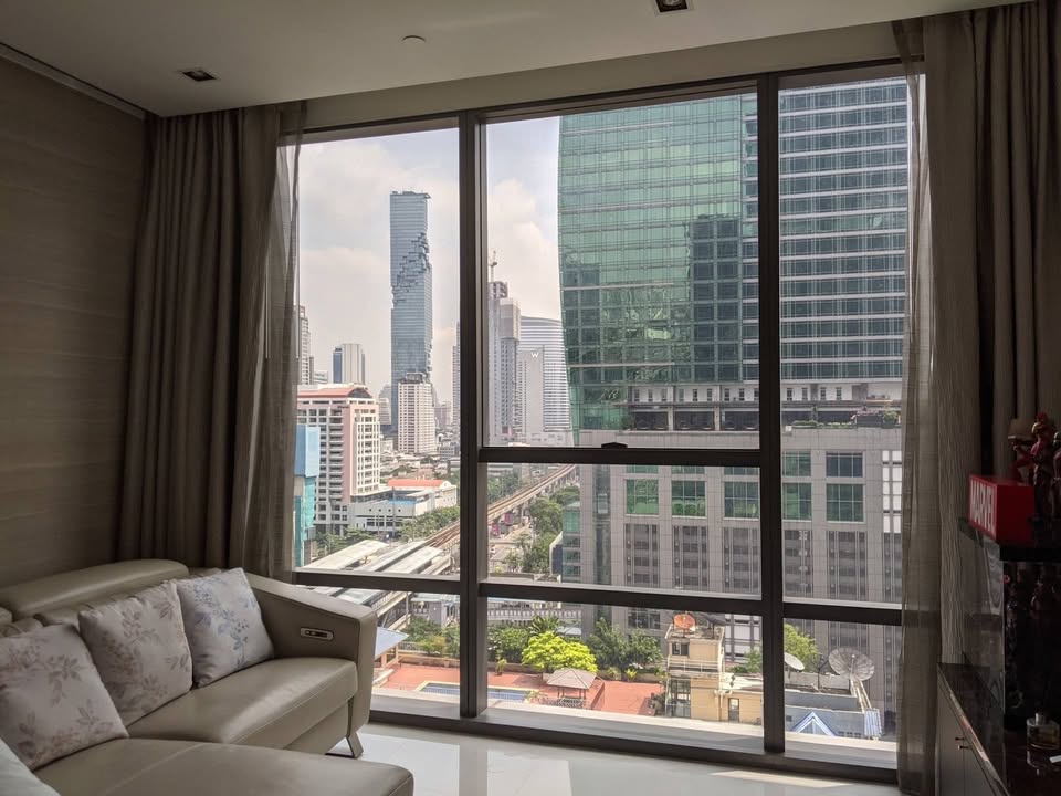 ขายคอนโดสาทร นราธิวาส : For sale luxury condo in Sathorn! 1 Bedroom fully furnished City view Near BTS Chong nonsi