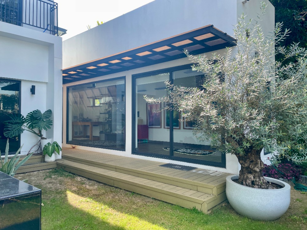 For SaleHousePattanakan, Srinakarin : 🔥For sale Setthasiri Srinakarin-Rama9  2-storey detached house, 77 sq m., 3 bedrooms, 3 bathrooms, 3 parking spaces, corner plot, next to the garden, Krungthep Kreetha Road 7, near the entrance/exit of Rama 9 Expressway