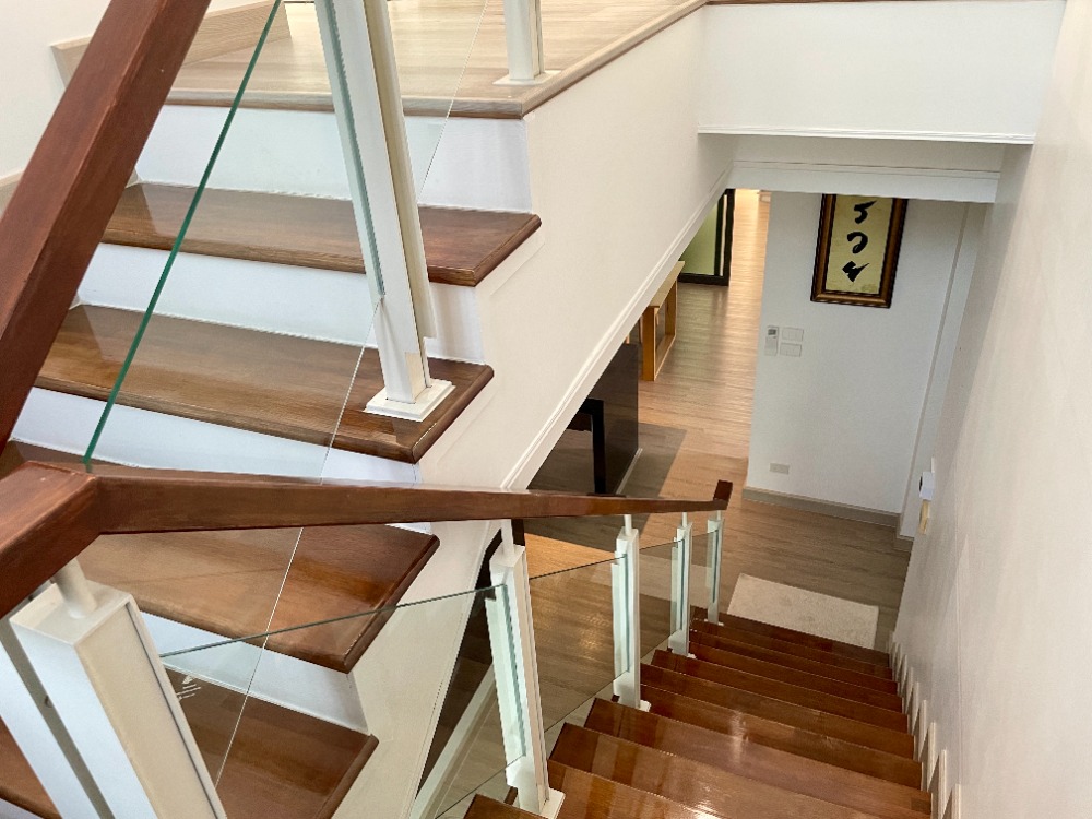 For SaleHousePattanakan, Srinakarin : 🔥For sale Setthasiri Srinakarin-Rama9  2-storey detached house, 77 sq m., 3 bedrooms, 3 bathrooms, 3 parking spaces, corner plot, next to the garden, Krungthep Kreetha Road 7, near the entrance/exit of Rama 9 Expressway