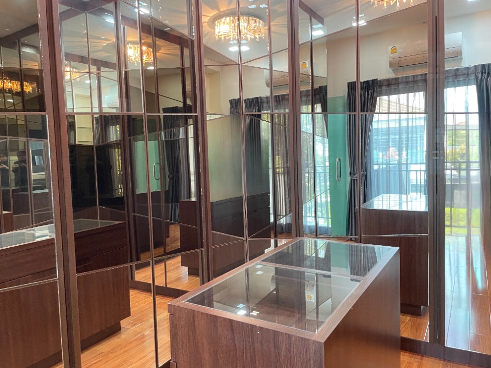 For SaleHousePattanakan, Srinakarin : 🔥For sale Setthasiri Srinakarin-Rama9  2-storey detached house, 77 sq m., 3 bedrooms, 3 bathrooms, 3 parking spaces, corner plot, next to the garden, Krungthep Kreetha Road 7, near the entrance/exit of Rama 9 Expressway