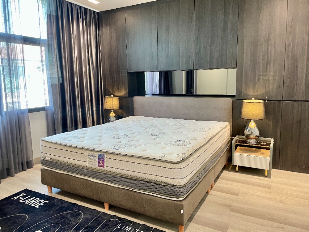 For SaleHousePattanakan, Srinakarin : 🔥For sale Setthasiri Srinakarin-Rama9  2-storey detached house, 77 sq m., 3 bedrooms, 3 bathrooms, 3 parking spaces, corner plot, next to the garden, Krungthep Kreetha Road 7, near the entrance/exit of Rama 9 Expressway