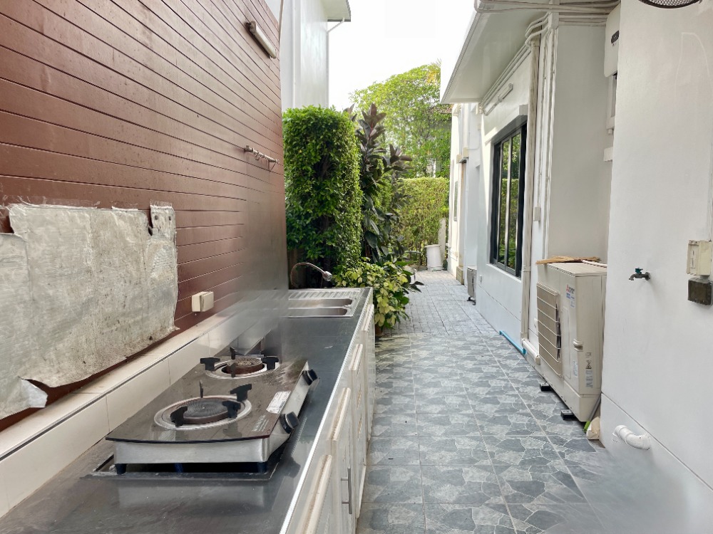 For SaleHousePattanakan, Srinakarin : 🔥For sale Setthasiri Srinakarin-Rama9  2-storey detached house, 77 sq m., 3 bedrooms, 3 bathrooms, 3 parking spaces, corner plot, next to the garden, Krungthep Kreetha Road 7, near the entrance/exit of Rama 9 Expressway