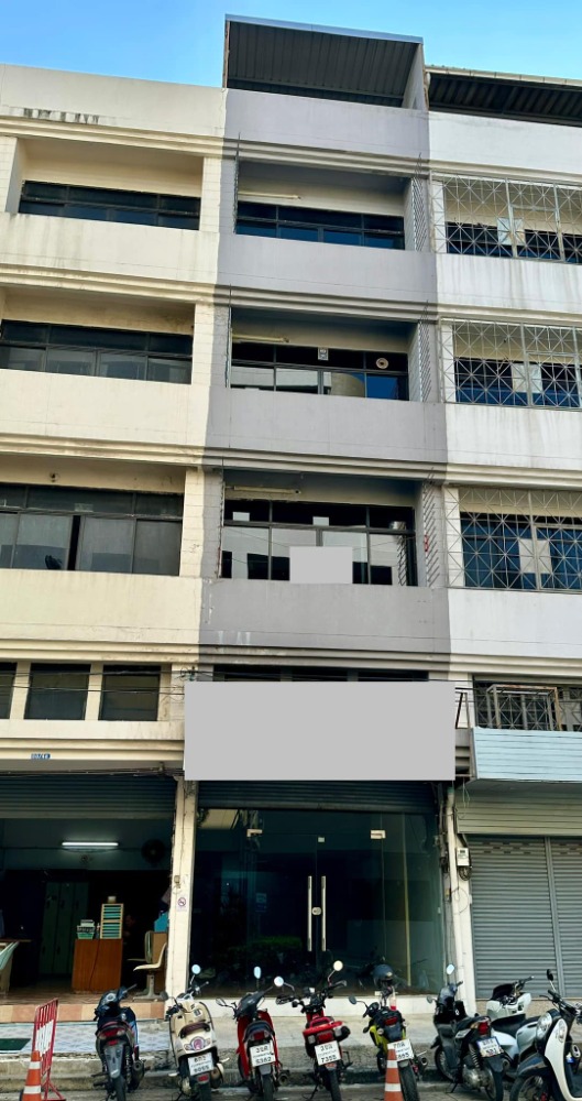 For RentShop HouseVipawadee, Don Mueang, Lak Si : 4.5-storey commercial building, beautifully decorated, for rent, Phahon Yothin-Lak Si area, near Big C Supercenter, Saphan Mai, only 350 meters.