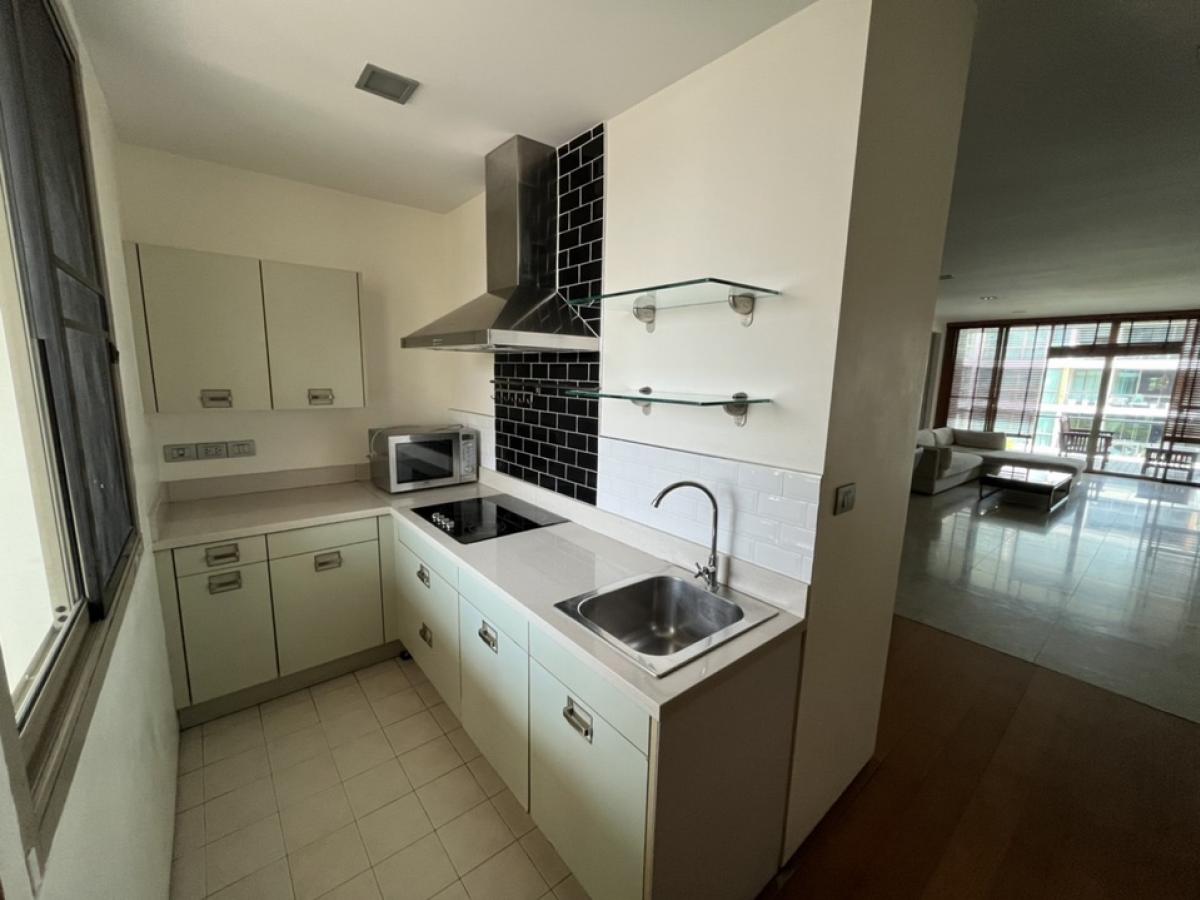 For SaleCondoOnnut, Udomsuk : Urgent sale!! Ficus Lane size 210.48 Sq.m 3 bed 3 bath only 34,500,000 M. Contact 086-795-9997 (Jimmy)