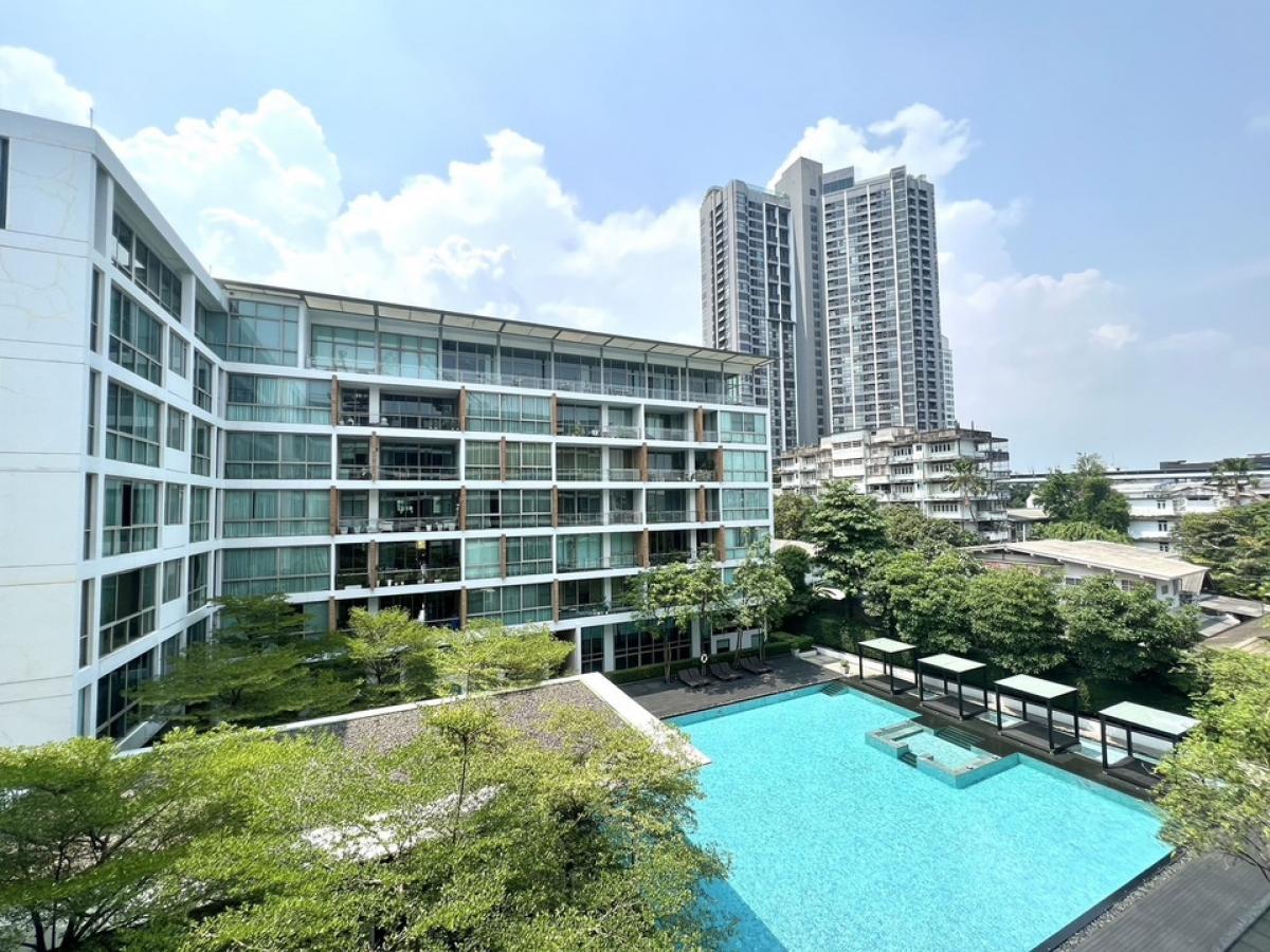 For SaleCondoOnnut, Udomsuk : Urgent sale!! Ficus Lane size 210.48 Sq.m 3 bed 3 bath only 34,500,000 M. Contact 086-795-9997 (Jimmy)